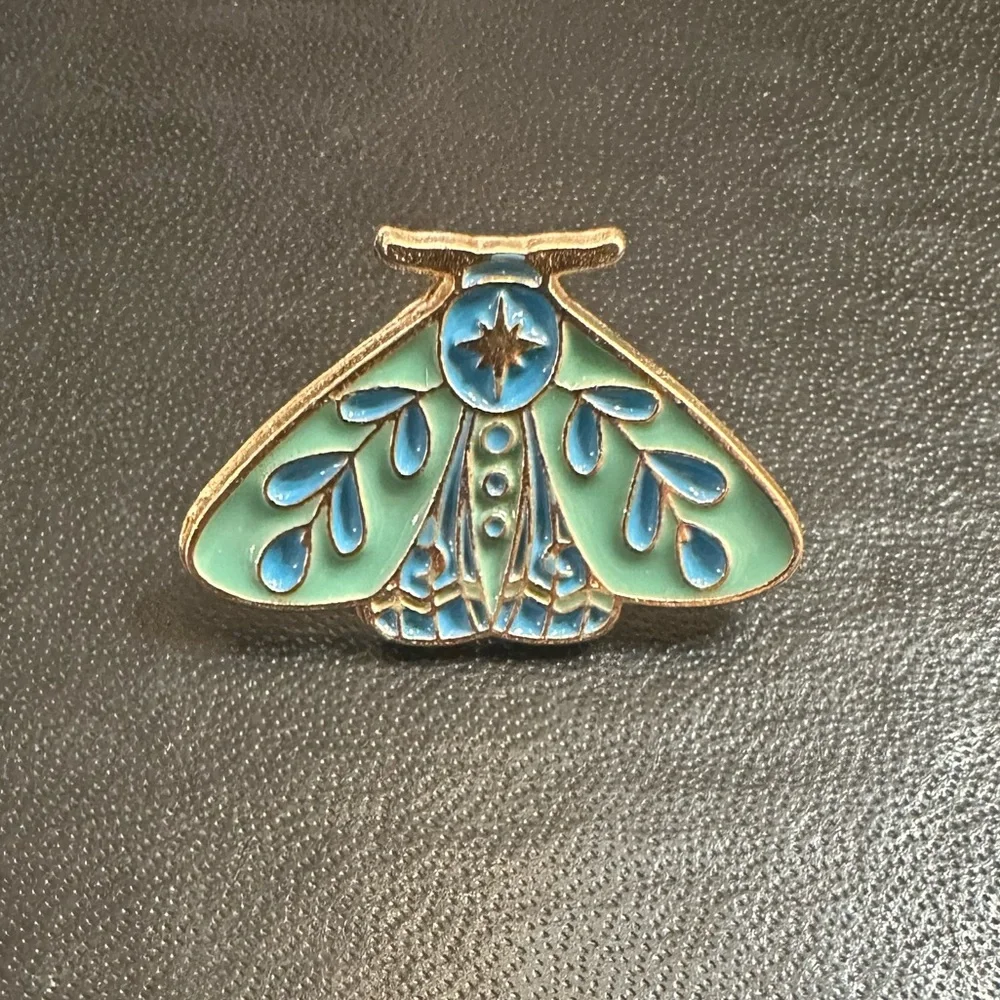 Moth Pin - Picture 1 of 1